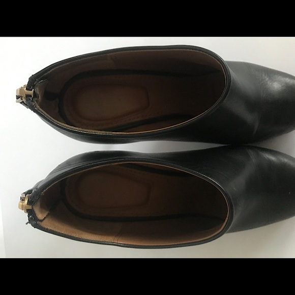 Givenchy Leather Pointed Toe Bootie - Picture 6 of 6